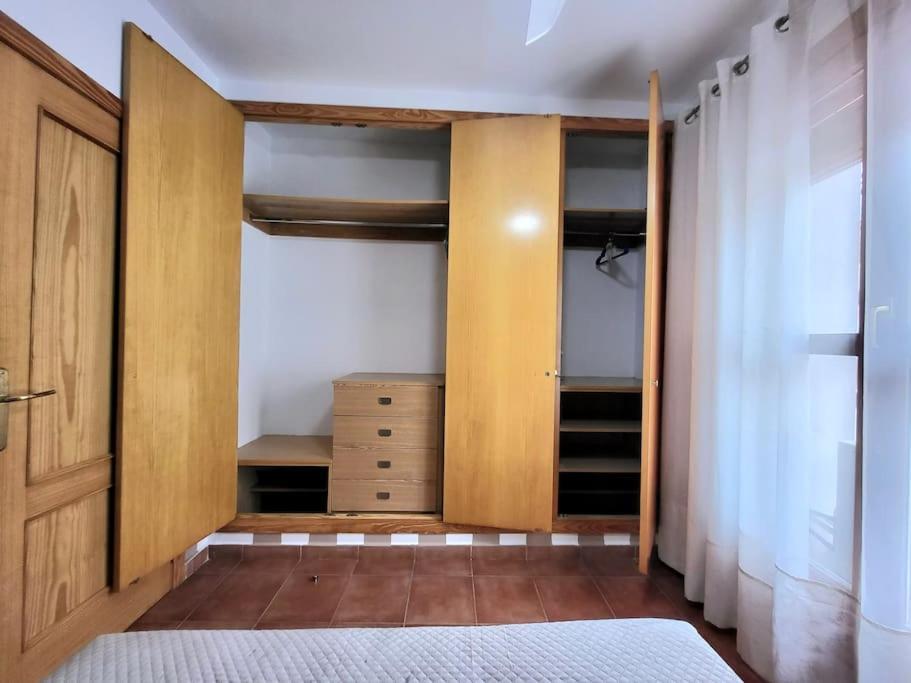 Flamenco, Apartamento Exclusivo De Dos Habitaciones En El Pleno Del Casco Antiguo, Alicante, Playa, Centro Historico, Rambla מראה חיצוני תמונה