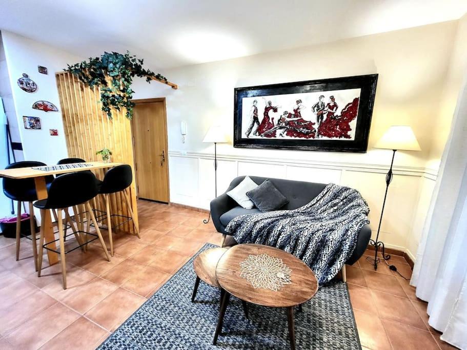 Flamenco, Apartamento Exclusivo De Dos Habitaciones En El Pleno Del Casco Antiguo, Alicante, Playa, Centro Historico, Rambla מראה חיצוני תמונה